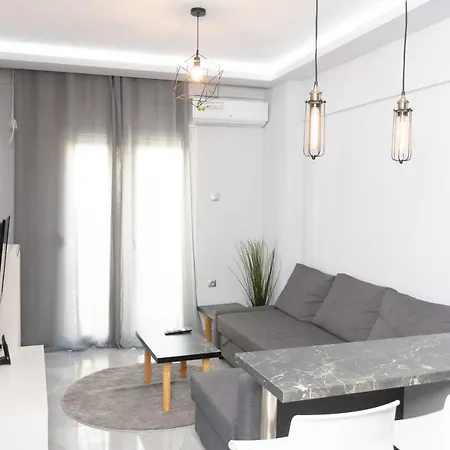 Luxury In Centre Apartment *